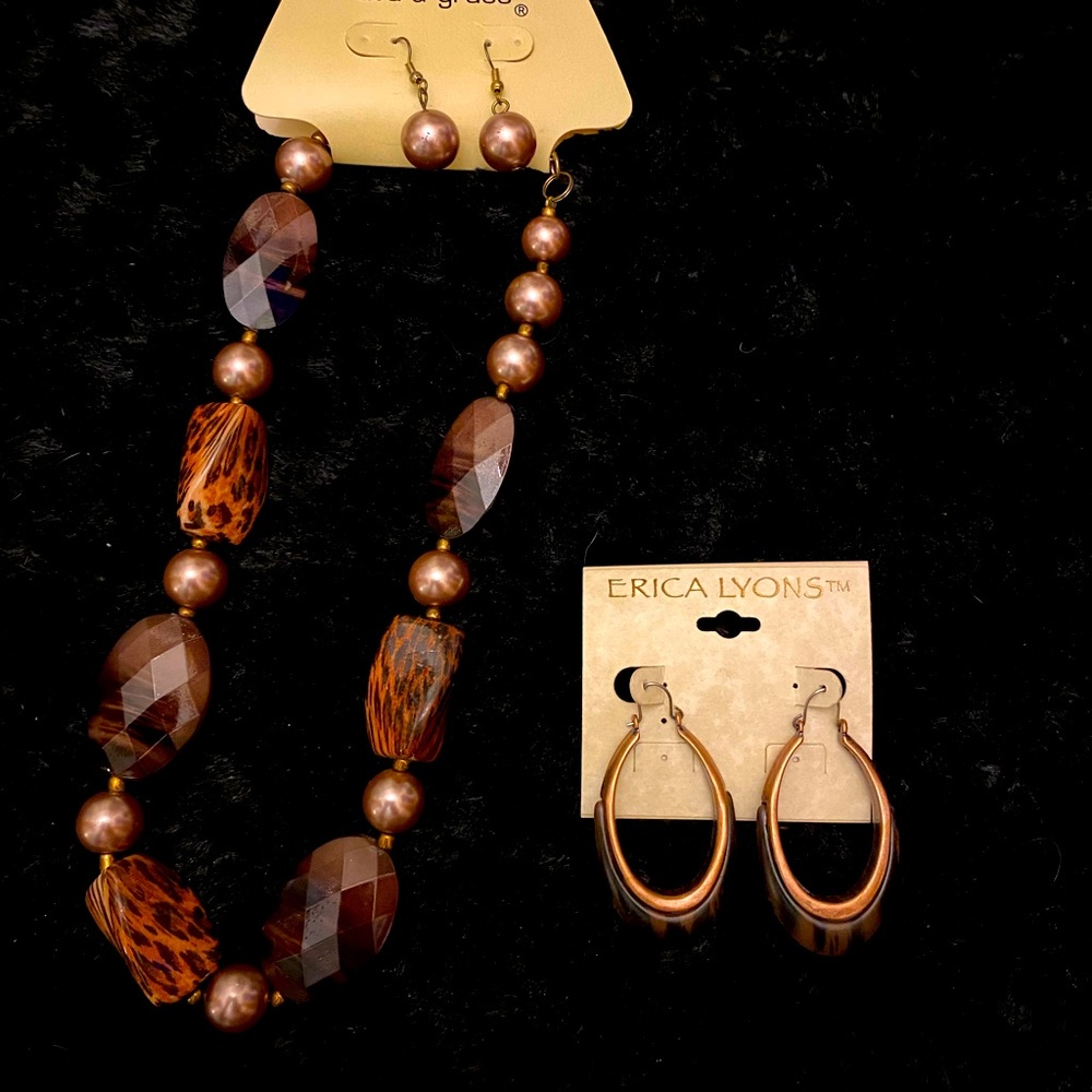 Ava & Grace Brownish copper beaded stone necklace and earrings